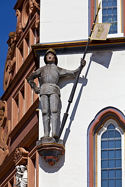 Figure, facade decoration, Steipe, former town hall, Hauptmarkt square, Trier, Rhineland-Palatinate, Germany, Europe