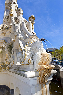 Detailed view, Sankt Georgsbrunnen fountain, Kornmarkt square, Trier, Rhineland-Palatinate, Germany, Europe