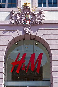 Hennes and Mauritz store, H & M, Hauptmarkt square, Trier, Rhineland-Palatinate, Germany, Europe