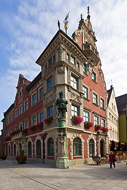 Figure on the corner of the Town Hall, Mindelheim, Swabia, Unterallgaeu district, Bavaria, Germany, Europe