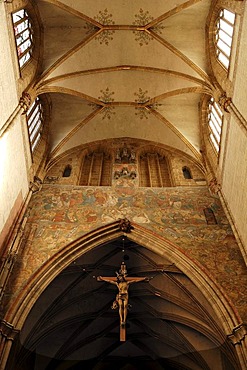 Gothic ceiling vault of Ulm Minster, crucifix and a wall fresco, Muensterplatz square, Ulm, Baden-Wuerttemberg, Germany, Europe