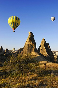 Hot air balloon flight over the Goreme valley, Cappadocia, Turkey