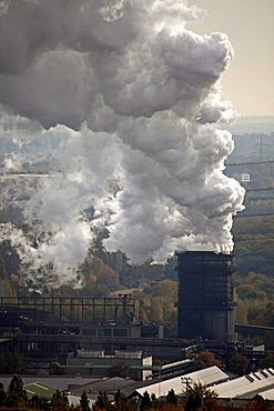 Cloud of smoke from a coal power plant in Bottrop, Ruhr Area, North Rhine-Westphalia, Germany, Europe