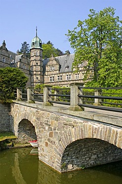 Schloss Haemelschenburg Castle near Hamelin, Weserbergland, Weser Uplands, Lower Saxony, Germany, Europe