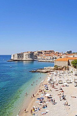 Beach near the historic town of Dubrovnik, Southern Dalmatia, Adriatic Coast, Croatia, Europe