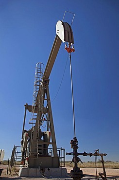 Oil well, Carlsbad, New Mexico, USA