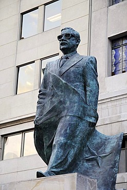 Monument to Salvador Allende, Justice Palace, Plaza de Constitucion square, Santiago de Chile, Chile, South America