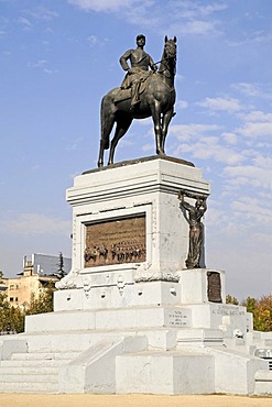 Equestrian statue, monument to General Baquedano, Plaza Baquedano, Plaza Italia square, Santiago de Chile, Chile, South America