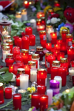 Candles to commemorate the victims of the stampede at the Love Parade in 2010, Duisburg, Ruhr Area, North Rhine-Westphalia, Germany, Europe