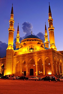 Khatem al-Anbiyaa Mosque at dusk, Beirut, Lebanon, Middle East, Orient