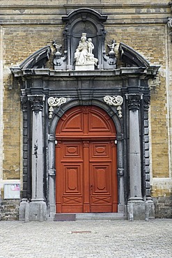 Church door, Small beguinage Onze-Lieve-Vrouw ter Hoye, Petit beguinage Notre-Dame de Hoye, Unesco World Heritage Site, Gent, Belgium, Europe