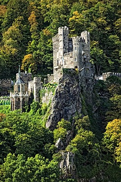 Burg Rheinstein Castle, Middle Rhine Valley, UNESCO World Heritage Site, Rhineland-Palatinate, Germany, Europe