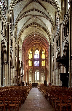 Interior view of the Cathedrale Saint-Cyr-et-Sainte-Julitte de Nevers cathedral, Nevers, Nievre, Burgundy, France, Europe