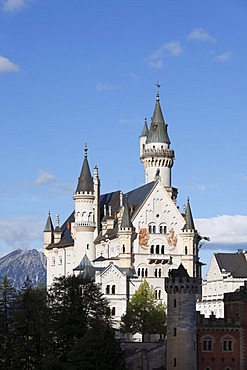 View from the east, Schloss Neuschwanstein Castle, Ostallgaeu, Allgaeu, Schwaben, Bavaria, Germany, Europe