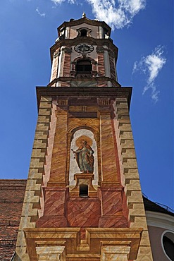 Lueftlmalerei traditional mural of St. Peter, on the tower of the parish church of St. Peter and Paul, consecrated in 1749, Matthias-Klotz-Strasse 4, Mittenwald, Upper Bavaria, Bavaria, Germany, Europe