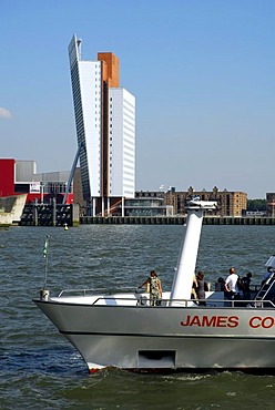 Excursion boat on the Nieuwe Maas River, modern architecture at the Wilhelminapier at back, Rotterdam, Zuid-Holland, South-Holland, Netherlands, Europe