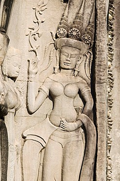 Relief of Apsara dancer, Angkor Wat Temple, Angkor temples, Siem Reap, Cambodia, Indochina, Southeast Asia