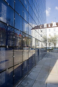 Glass facade of the Church of the Sacred Heart of Jesu, modern religious building built by the architects Allmann Sattler Wappner in 2000, Munich, Bavaria, Germany, Europe