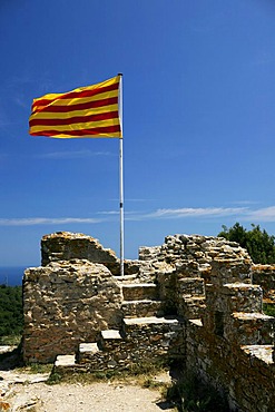 Catalan flag, castle ruins in Begur, Girona, Catalonia, Spain, Europe