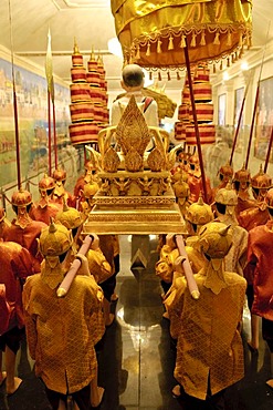 Procession, Royal Palace, Phnom Penh, Cambodia, Southeast Asia, Asia