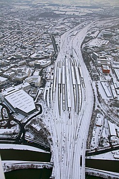 Aerial photo, central railway station, freight station in the snow, Hamm, Ruhr Area, North Rhine-Westphalia, Germany, Europe