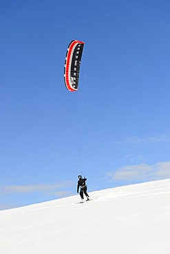 Snowkiting, snowkiter, Black Forest, Baden-Wuerttemberg, Germany, Europe