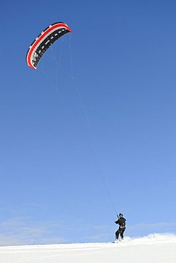 Snowkiting, snowkiter, Black Forest, Baden-Wuerttemberg, Germany, Europe