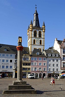 Market church Saint Gangolf from Hauptmarkt, main square, Trier, Rhineland-Palatinate, Germany, Europe