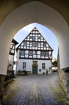 Schlossstrasse street, Alter Markt square, view through the Georgsturm bell tower, Arnsberg, North Rhine-Westphalia, Germany, Europe