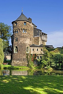 Huelchrath Castle, Grevenbroich, North Rhine-Westphalia, Germany, Europe