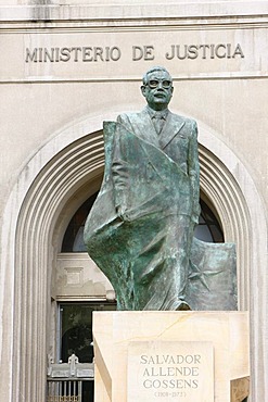 Monument to Salvador Allende, Justice Department, Santiago de Chile, Chile, South America