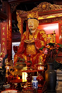 Statue of Confucius, Temple of Literature, Van Mieu, Hanoi, North Vietnam, Vietnam, Southeast Asia, Asia