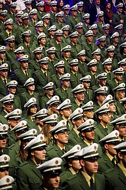 Swearing-in ceremony of 1100 policemen and policewomen to the NRW Police Force, Class of 2009, Duesseldorf, North Rhine-Westphalia, Germany, Europe