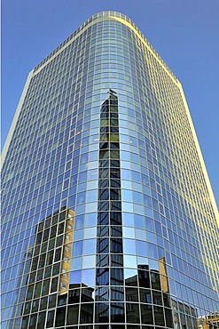 Office buildings are reflected in a glass facade, downtown, Frankfurt am Main, Hesse, Germany, Europe