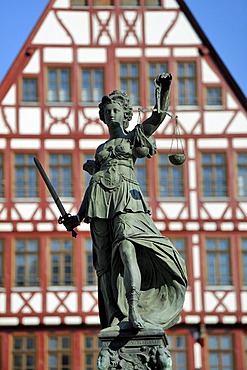 Lady Justice, Goddess of Justice, statue on the Fountain of Justice, Gerechtigkeitsbrunnen fountain, in the middle of the Roemerberg square in the old town of Frankfurt am Main, Hesse, Germany, Europe