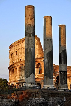 Pillars of Temple of Venus and Roma, Roman Forum, Colosseum, Rome, Lazio, Italy, Europe