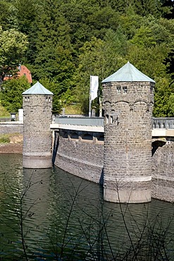 The dam of the Fuerwiggetalsperre storage lake, Naturpark Ebbegebirge nature preserve, Sauerland region, North Rhine-Westphalia, Germany, Europe