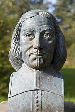 Bust of Christoph Bernhard von Galen, 1606-1678, councilman of Luedinghausen, prince-bishop of Muenster, Luedinghausen, Muensterland region, North Rhine-Westphalia, Germany, Europe