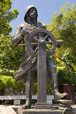 Statue of Prince Albert I, 1848-1922, Jardins Saint Martin Park, Monte Carlo, Cote d'Azur, Monaco, Europe