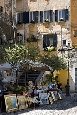 Piazza San Siro in the historic centre, San Remo, Riviera, Liguria, Italy, Europe