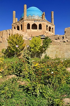 Historic Mausoleum of Oljaytu, Soltaniyeh, UNESCO World Heritage Site, Persia, Iran, Asia