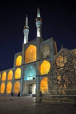 Entrance portal of Tekiye Amir Chaqmaq in the historic town of Yazd, UNESCO World Heritage Site, Iran, Persia, Asia