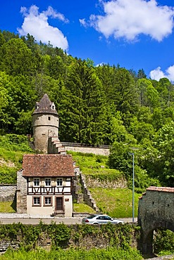 City walls with Torwaerterhaeuschen house of the gate guard, Horb am Neckar, Black Forest, Baden-Wuerttemberg, Germany, Europe