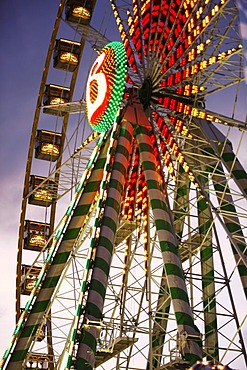 Cranger Kirmes fair, the biggest fair in the Ruhr area, at the Rhine-Herne Canal, Herne, North Rhine-Westphalia, Germany, Europe