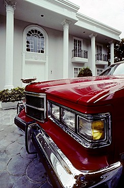 American vintage car parked in front of an exclusive villa, Hollywood, Los Angeles, California, USA