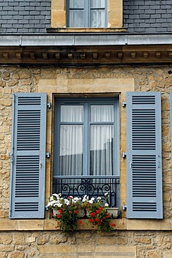 Shuttered windows, flower boxes, Sarlat, Dordogne, Aquitaine, France, Europe