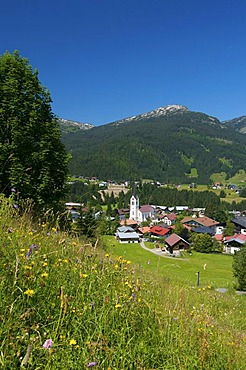 Riezlern with a view toward the Hohen Ifen Mountains, Kleinwalsertal, Little Walser Valley, Allgaeu, Vorarlberg, Austria, Europe