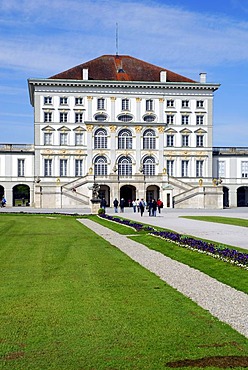 Front garden to the Schloss Nymphenburg palace gardens, Schloss Nymphenburg palace, Neuhausen-Nymphenburg, Munich, Upper Bavaria, Bavaria, Germany, Europe