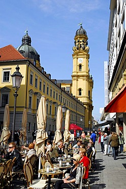 Bar, coffeehouse and restaurant, terrace in the Theatinerstrasse street, in the back the Theatinerkirche church, old town, Munich, Upper Bavaria, Bavaria, Germany, Europe