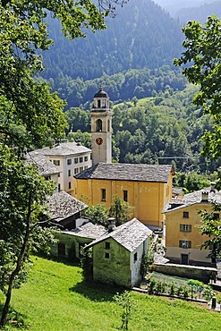 Village and church of Castasegna, hiking trail Via Bragaglia, in the chestnut forest of Brentan, Bergell Valley, Val Bregaglia, Engadin, Graubuenden, Grisons, Switzerland, Europe